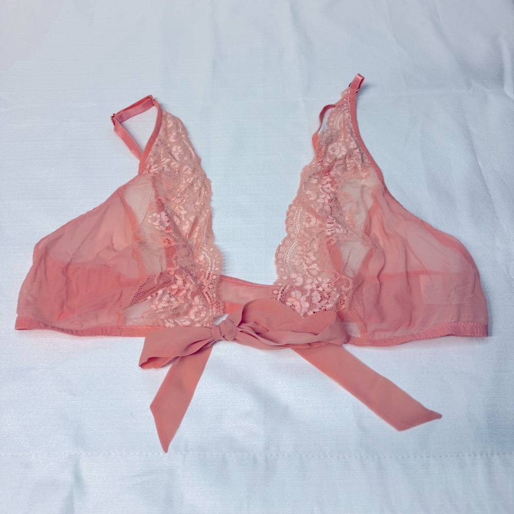 Chelsea28 Lace Bralette in Peach